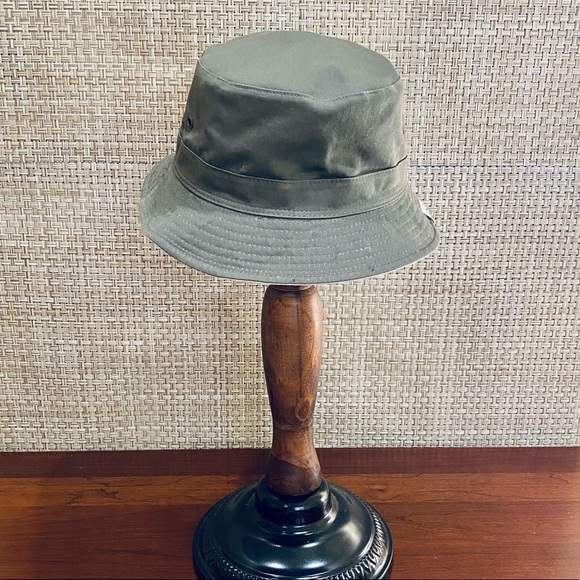 🌟HP🌟VTG 2000s New Unisex Levi Strauss Signature Olive/Khaki Reversible Bucke… - Picture 9 of 12